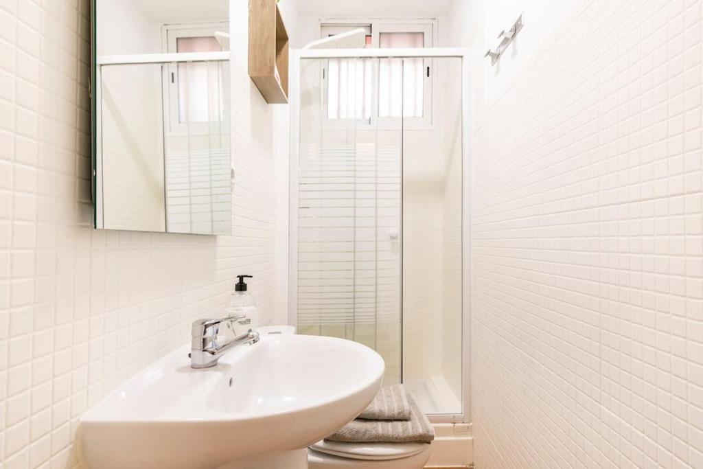 Acogedor Piso En Madrid De Dos Habitaciones エクステリア 写真